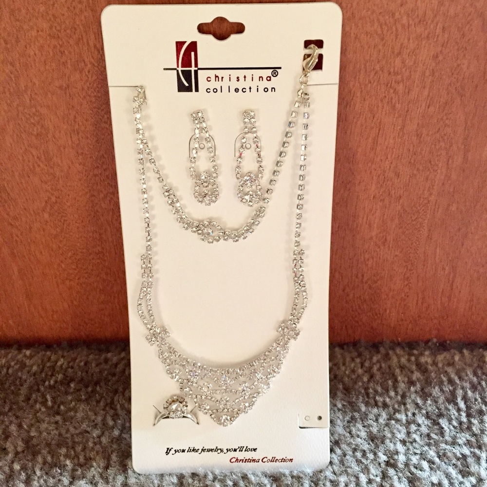 NWOT Christina collection jewelry set